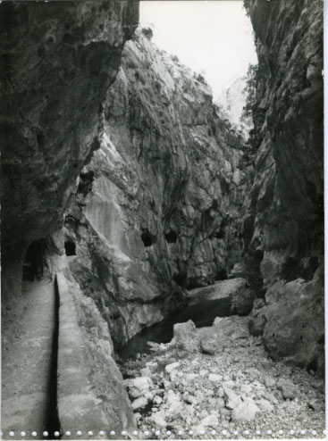 Gorges of Cares