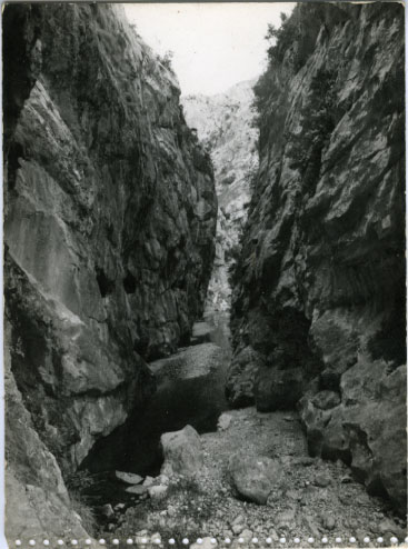 Gorges of Cares