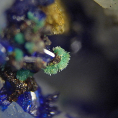 29 - Azurite and malachite - 3 x 3 mm.